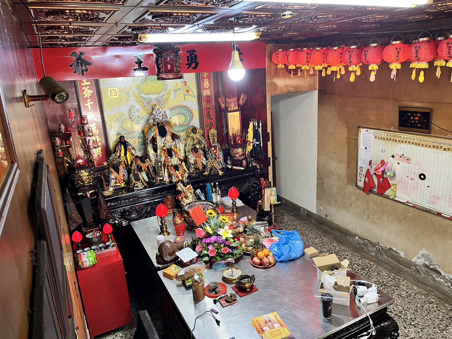 台中大里區靈元宮弱電工程｜宮廟監視器與全樓層網路系統安裝實例