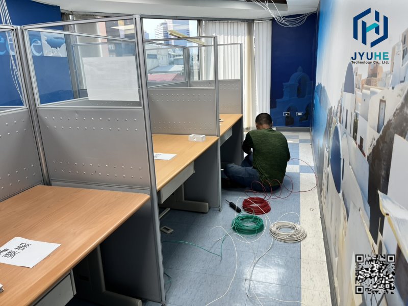 台中西區教學教育中心|辦公室弱電安裝、電話網路系統搬遷與機櫃整理工程服務 台中西區教學教育中心|辦公室弱電安裝、電話網路系統搬遷與機櫃整理工程服務