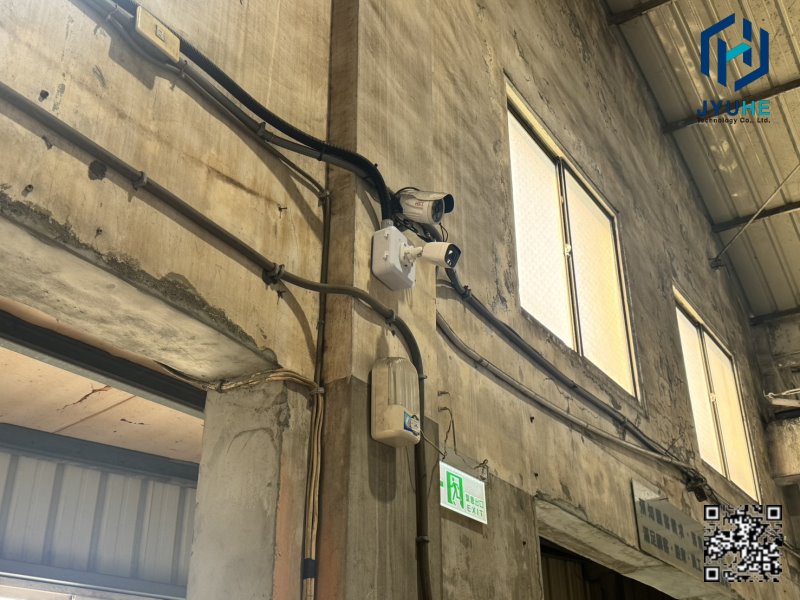 光纖與 IP CAM 監控機櫃安裝成果報告台中 豐原區-某科技機械生產公司光纖網路/監視系統及機櫃 光纖與 IP CAM 監控機櫃安裝成果報告台中 豐原區-某科技機械生產公司光纖網路/監視系統及機櫃